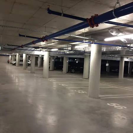 Elegant Close To The Old Town