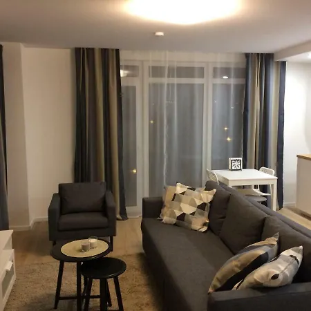 Elegant Close To The Old Town Апартаменти Вільнюс